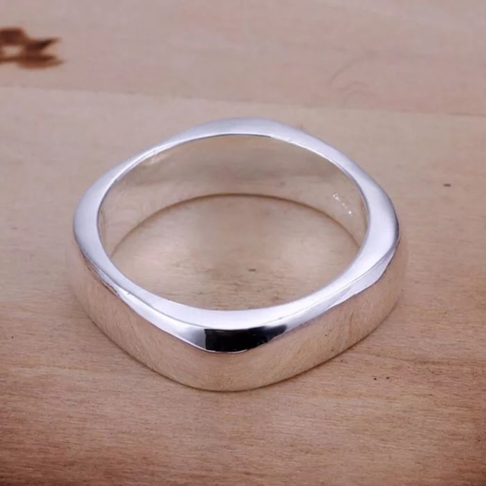 925 Sterling Silver Square Ring - Picture 4 of 4